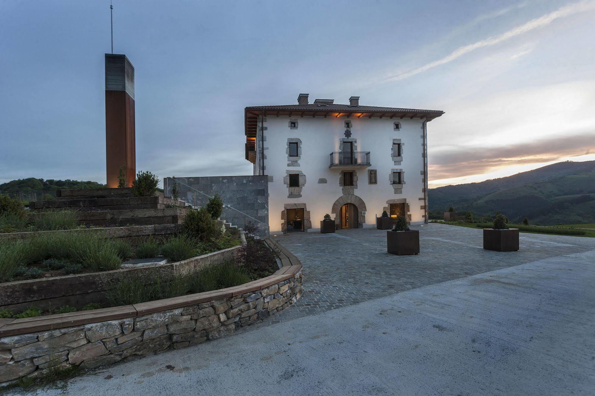 Palacio De Yrisarri By Irrisarri Land Igantzi Buitenkant foto
