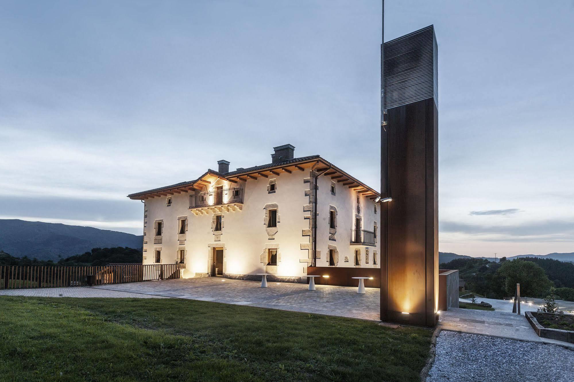 Palacio De Yrisarri By Irrisarri Land Igantzi Buitenkant foto